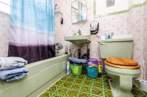 Photo 18 at 395 Mcleod Street, Ottawa Centre