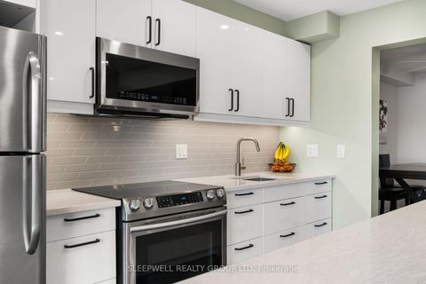 Photo 10 at 566 Meadowcreek Circle, Emerald Meadows/Trailwest, Kanata