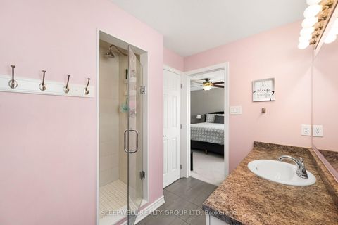 Photo 31 at 566 Meadowcreek Circle, Emerald Meadows/Trailwest, Kanata