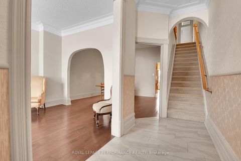 Photo 3 at 337 Lyon Street N, Ottawa Centre