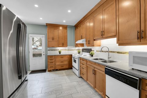 Photo 8 at 337 Lyon Street N, Ottawa Centre