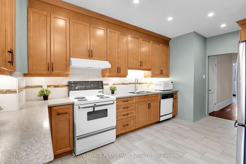 Photo 9 at 337 Lyon Street N, Ottawa Centre