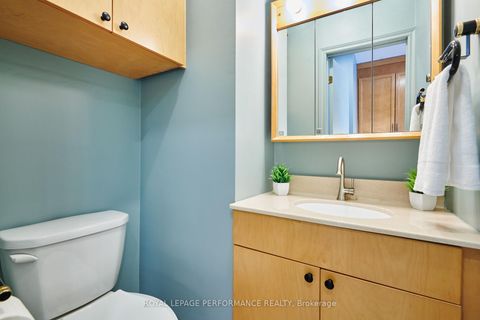 Photo 11 at 337 Lyon Street N, Ottawa Centre