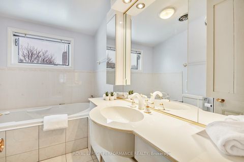 Photo 26 at 337 Lyon Street N, Ottawa Centre