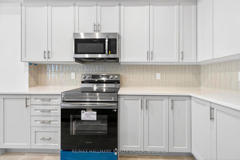 Photo 12 at 887 Eileen Vollick Crescent, Morgan's Grant/South March, Kanata