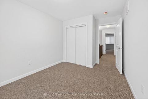 Photo 25 at 887 Eileen Vollick Crescent, Morgan's Grant/South March, Kanata