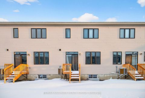 Photo 35 at 887 Eileen Vollick Crescent, Morgan's Grant/South March, Kanata