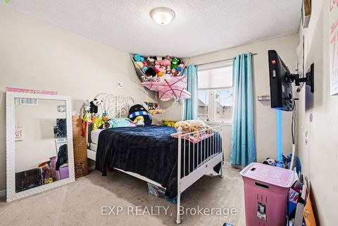 Photo 14 at 735 Regiment Avenue, Emerald Meadows/Trailwest, Kanata