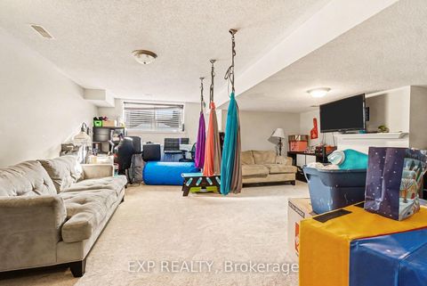 Photo 18 at 735 Regiment Avenue, Emerald Meadows/Trailwest, Kanata