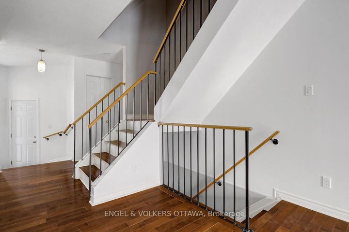 Photo 36 at 101 Halley Street, Nepean (Heritage Park), Ottawa