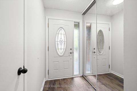 Photo 2 at 1083 Millwood Court, Convent Glen North, Orleans