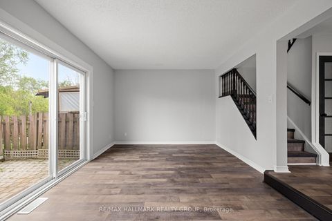 Photo 15 at 1083 Millwood Court, Convent Glen North, Orleans