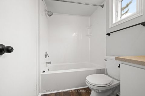 Photo 21 at 1083 Millwood Court, Convent Glen North, Orleans