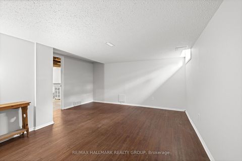 Photo 33 at 1083 Millwood Court, Convent Glen North, Orleans