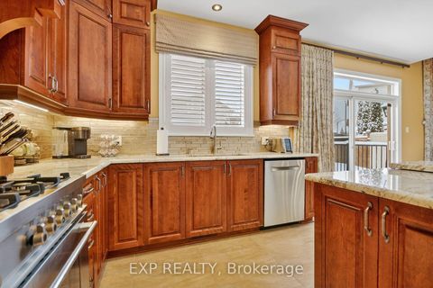 Photo 11 at 103 Coyote Crescent, Stittsville (South), Stittsville