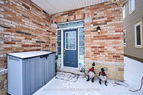 Photo 2 at 132 Asper Trail Circle, Emerald Meadows/Trailwest, Kanata