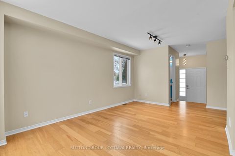 Photo 9 at 107 Jackman Terrace, Katimavik, Kanata