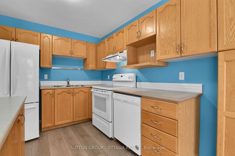 Photo 12 at 107 Jackman Terrace, Katimavik, Kanata