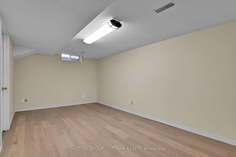 Photo 25 at 107 Jackman Terrace, Katimavik, Kanata