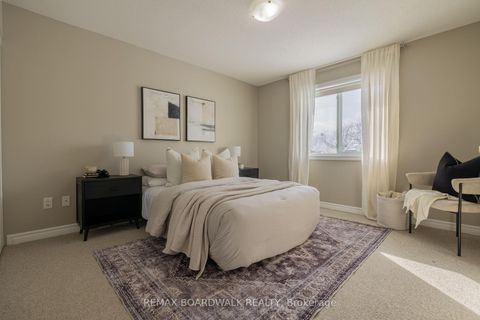 Photo 12 at 206 Oak Leaf Private, Richmond, Stittsville