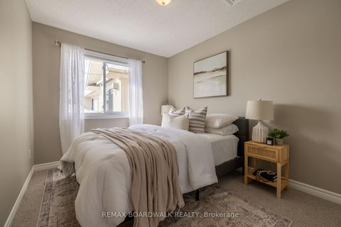 Photo 17 at 206 Oak Leaf Private, Richmond, Stittsville