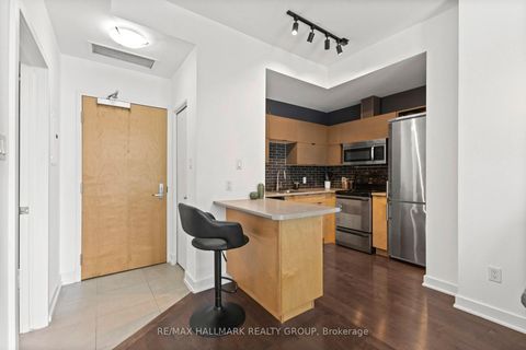 Photo 3 at 1010 - 179 Metcalfe Street, Ottawa Centre