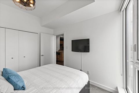 Photo 16 at 1010 - 179 Metcalfe Street, Ottawa Centre