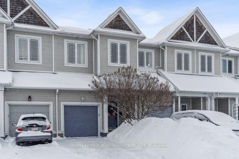 Photo 2 at 223 Catamount Court, Emerald Meadows/Trailwest, Kanata