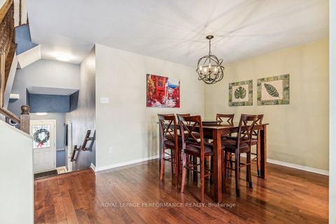 Photo 7 at 223 Catamount Court, Emerald Meadows/Trailwest, Kanata