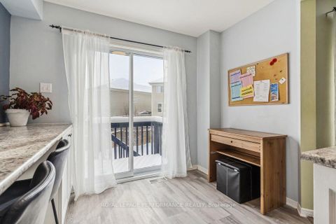 Photo 12 at 223 Catamount Court, Emerald Meadows/Trailwest, Kanata