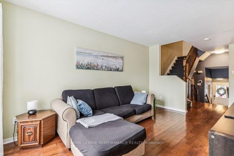 Photo 15 at 223 Catamount Court, Emerald Meadows/Trailwest, Kanata