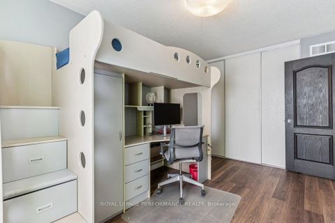 Photo 23 at 223 Catamount Court, Emerald Meadows/Trailwest, Kanata