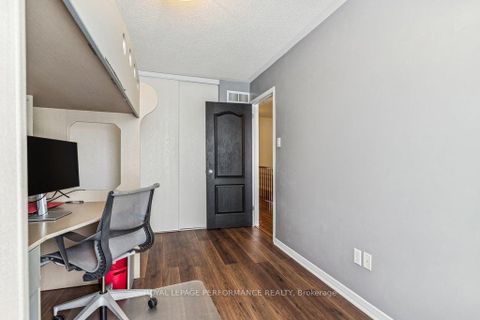 Photo 24 at 223 Catamount Court, Emerald Meadows/Trailwest, Kanata