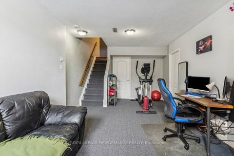 Photo 29 at 223 Catamount Court, Emerald Meadows/Trailwest, Kanata