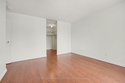 Photo 16 at 304 - 71 Somerset Street W, Ottawa Centre/Golden Triangle, Ottawa Centre