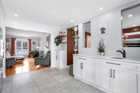 Photo 10 at 1322 Du Gouverneur Drive, Cumberland Ridge, Orleans