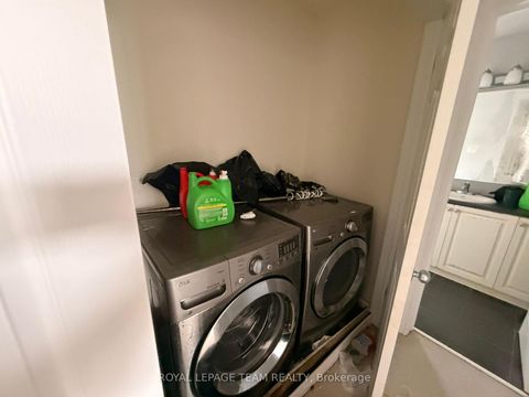 Photo 17 at 300 Fairlakes Way, Avalon East, Orleans