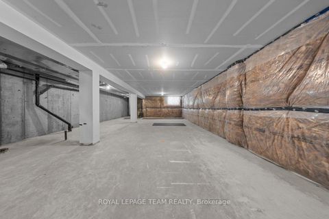 Photo 24 at 915 Nautilus Private, Emerald Meadows/Trailwest, Kanata