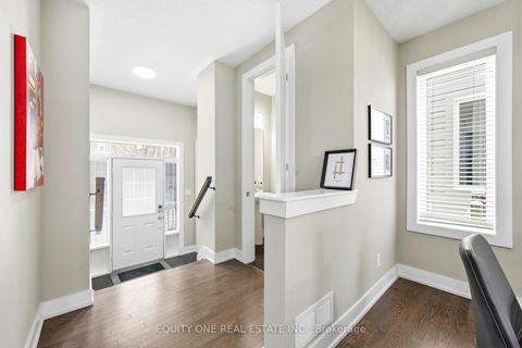 Photo 3 at 211 Asper Trail Circle, Emerald Meadows/Trailwest, Kanata