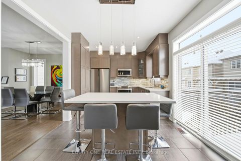 Photo 9 at 211 Asper Trail Circle, Emerald Meadows/Trailwest, Kanata