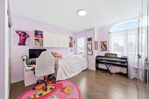 Photo 21 at 211 Asper Trail Circle, Emerald Meadows/Trailwest, Kanata