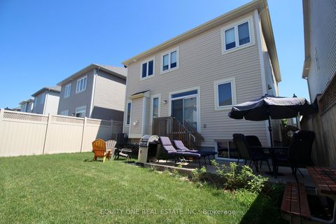 Photo 42 at 211 Asper Trail Circle, Emerald Meadows/Trailwest, Kanata