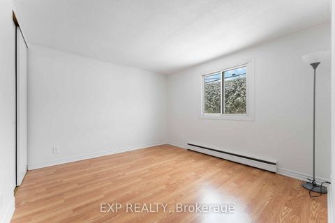 Photo 14 at 303 Amiens Street, Bilberry Creek/Queenswood Heights, Orleans