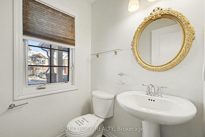 Photo 14 at 407 White Arctic Avenue, Nepean (Half Moon Bay), Ottawa