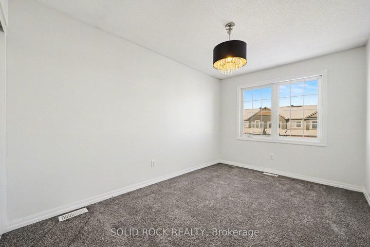 Photo 18 at 407 White Arctic Avenue, Nepean (Half Moon Bay), Ottawa