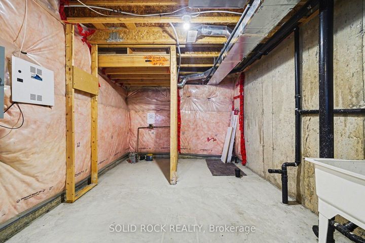 Photo 27 at 407 White Arctic Avenue, Nepean (Half Moon Bay), Ottawa