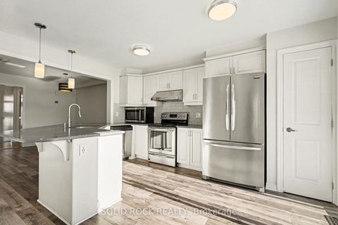 Photo 11 at 407 White Arctic Avenue, Nepean (Half Moon Bay), Ottawa