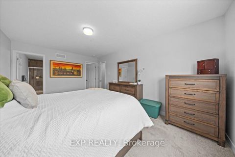 Photo 27 at 686 Quilter Row, Goulbourn Twp From Franktown Rd/South To Rideau, Stittsville