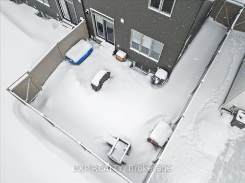 Photo 35 at 686 Quilter Row, Goulbourn Twp From Franktown Rd/South To Rideau, Stittsville