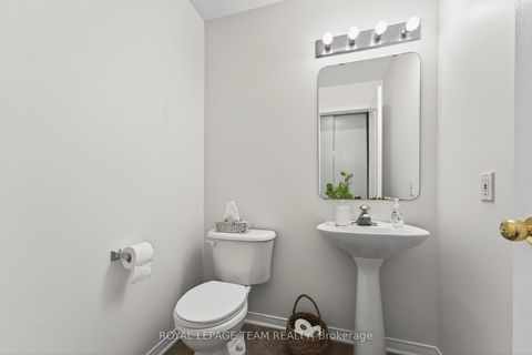 Photo 7 at 37 Flowertree Crescent, Emerald Meadows/Trailwest, Kanata